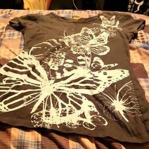 Beautiful butterfly shirt 👕